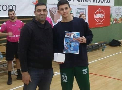 Hamza Karavdić najbolji pivot rukometnog “Winter Cup” turnira održanog u Visokom