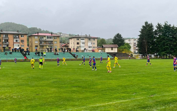 Bosna – Unis 4:0